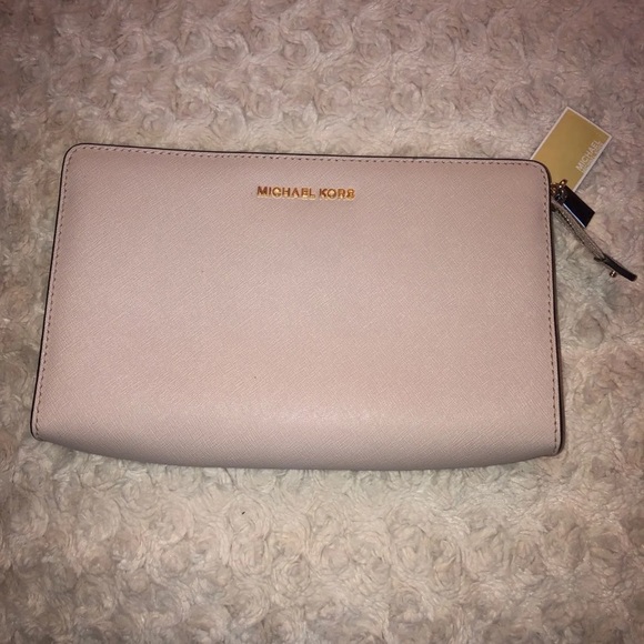 Michael Kors crossbody bag - Picture 1 of 10